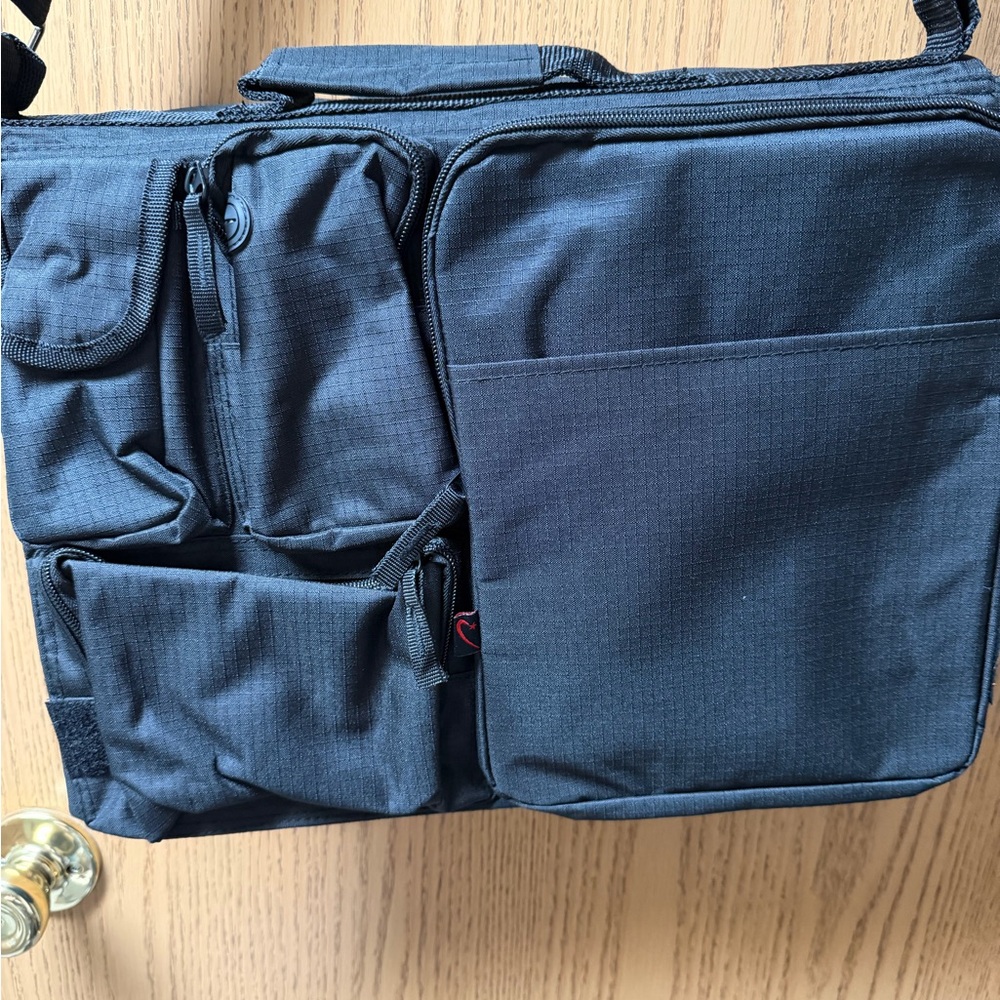 Professional Black Laptop Bag - Picture 3 of 4